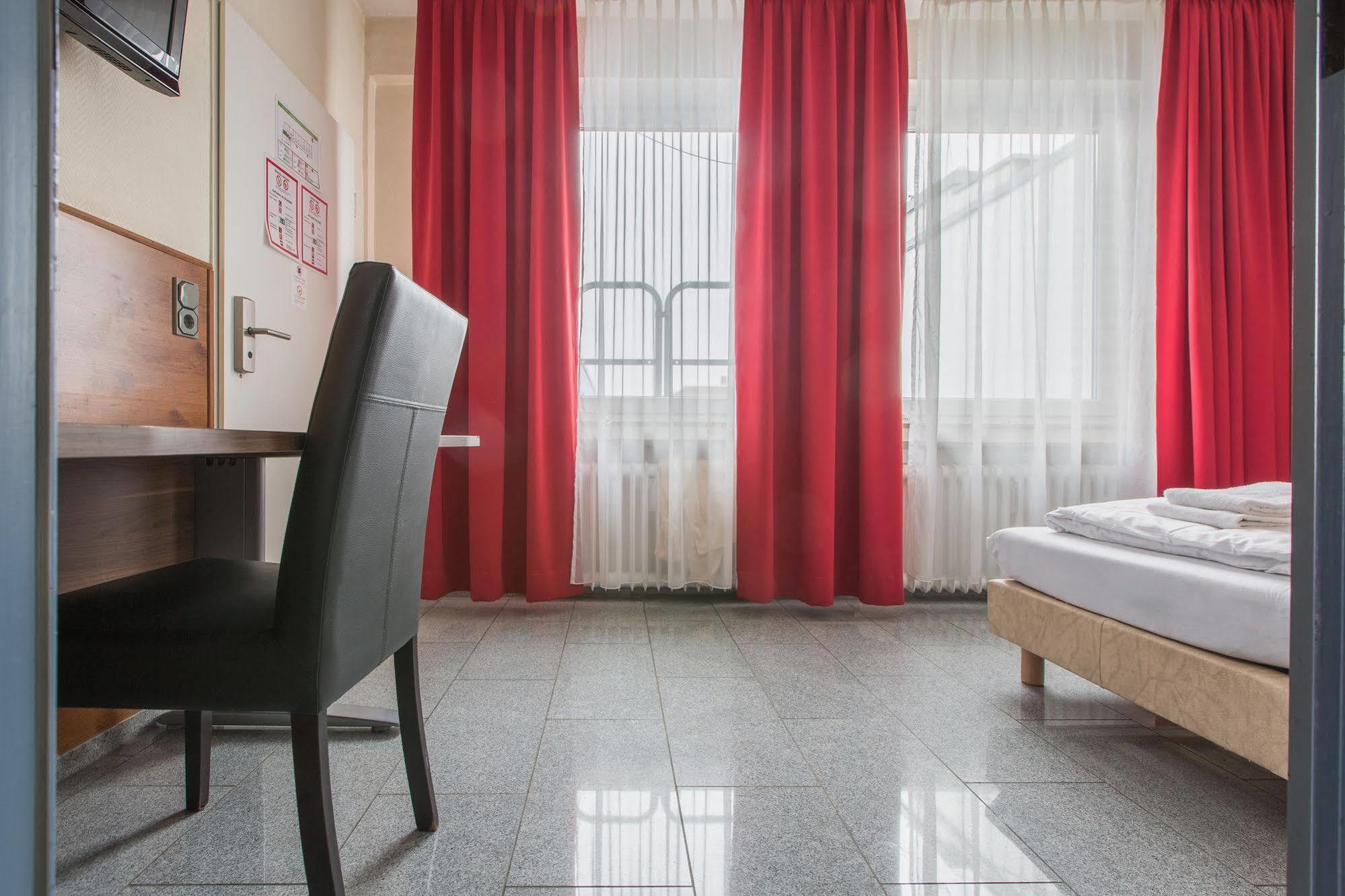 A&O Koeln Hauptbahnhof Hotel Luaran gambar