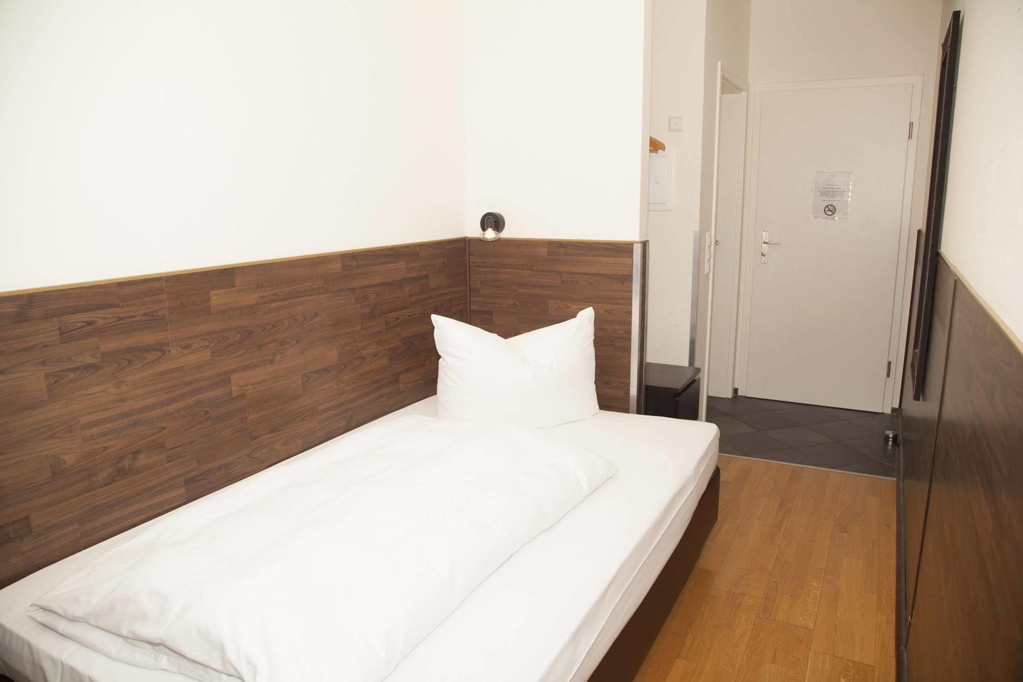 A&O Koeln Hauptbahnhof Hotel Luaran gambar