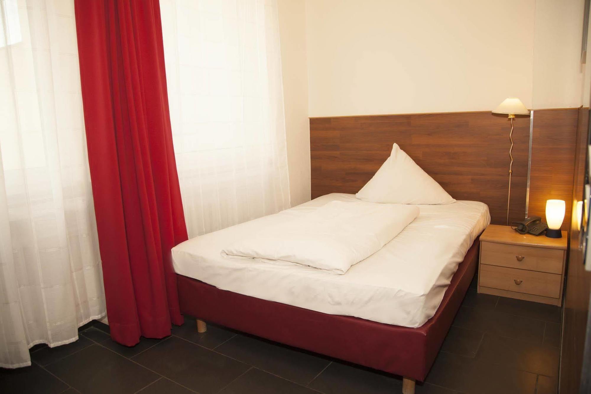 A&O Koeln Hauptbahnhof Hotel Luaran gambar